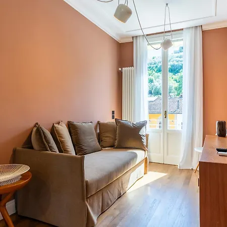 Burchiello Chic Stay-with View In Quiet